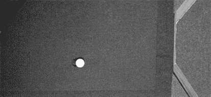 実際のスロー映像でクラブの向きやスイング軌道を確認し、詳細な分析が可能です。